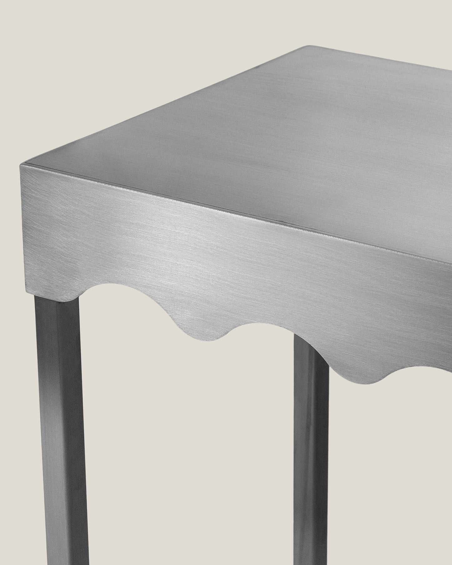LH016 - Side table