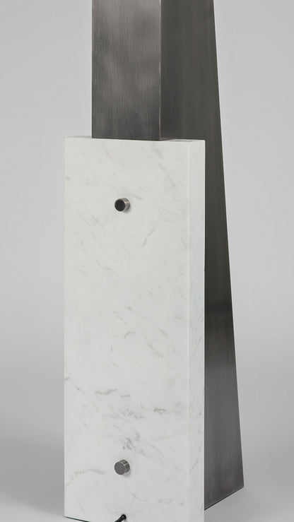 Cut Triangle II - Gulvlampe