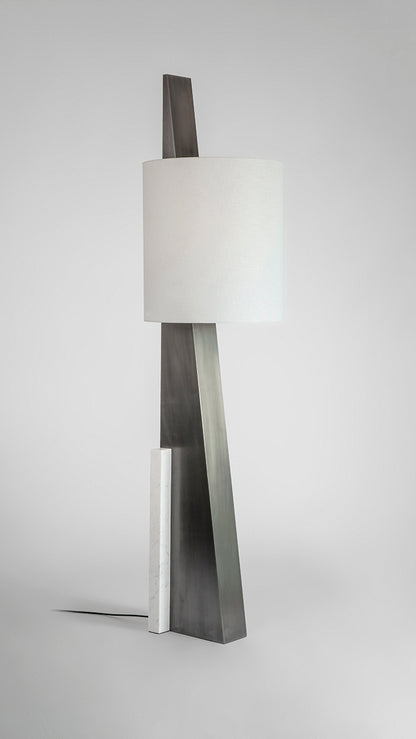 Cut Triangle II - Gulvlampe
