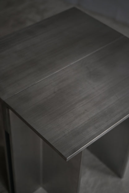 Vinkel Side Table